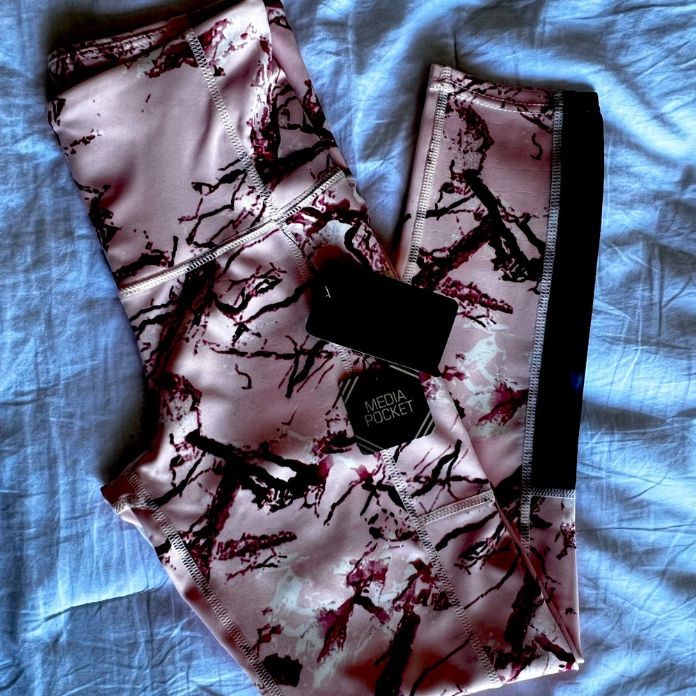 NWT Pink Patterned BSP Leggings